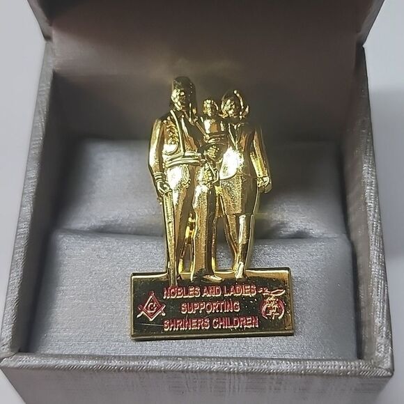 Nobels and Ladies Supporting Shriners Children Collectible Pin Brooch Gold Tone - Picture 1 of 4